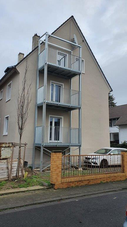 Vorstellbalkone